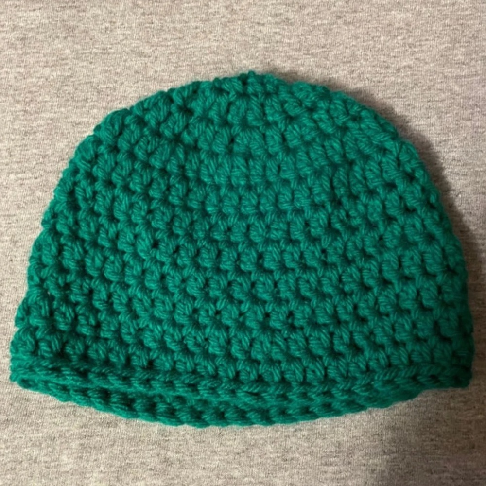 Handmade crochet hats for 0-3 months babies.
